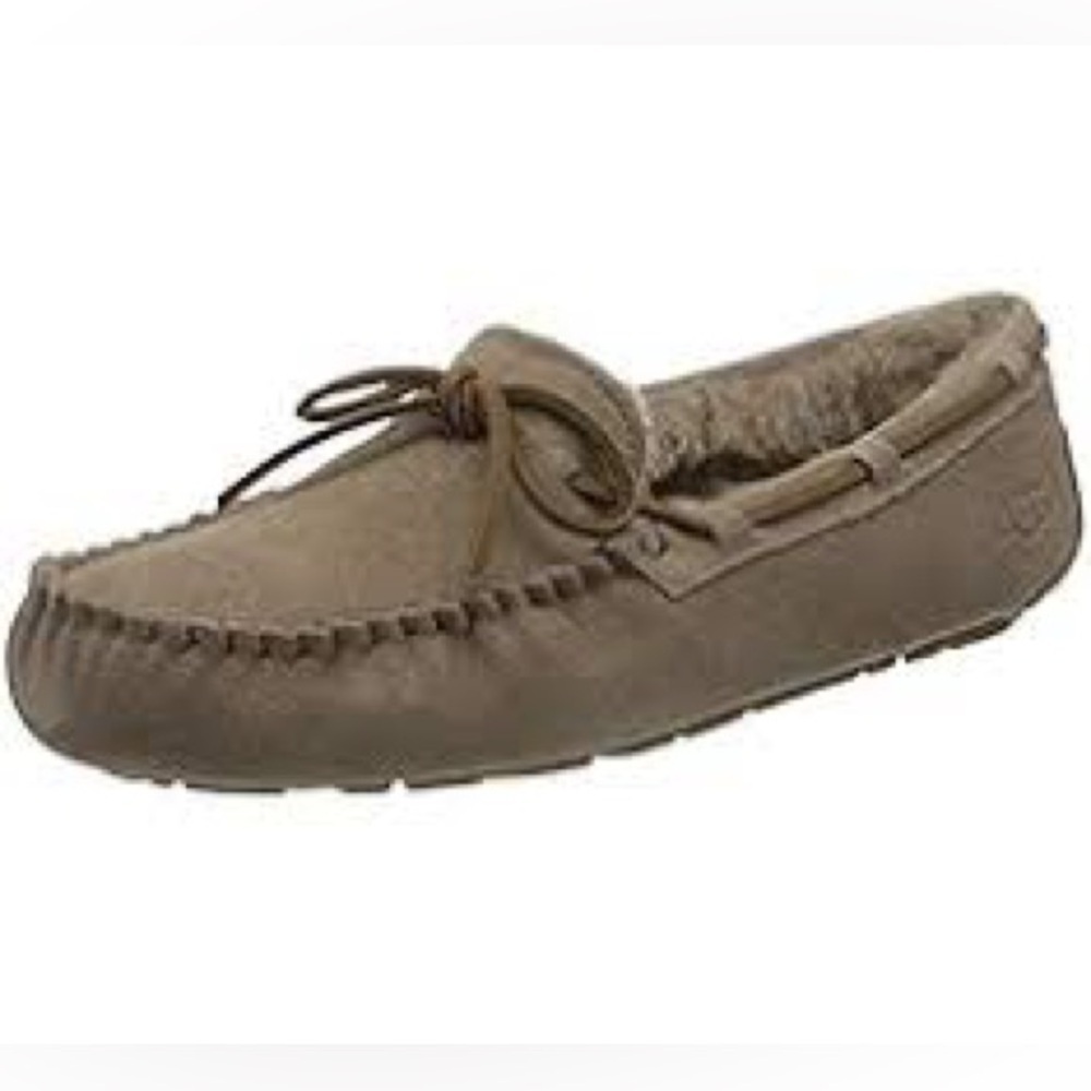 UGG Dakota slippers taupe women’s size 6 house‎ shoes casual shearling lined